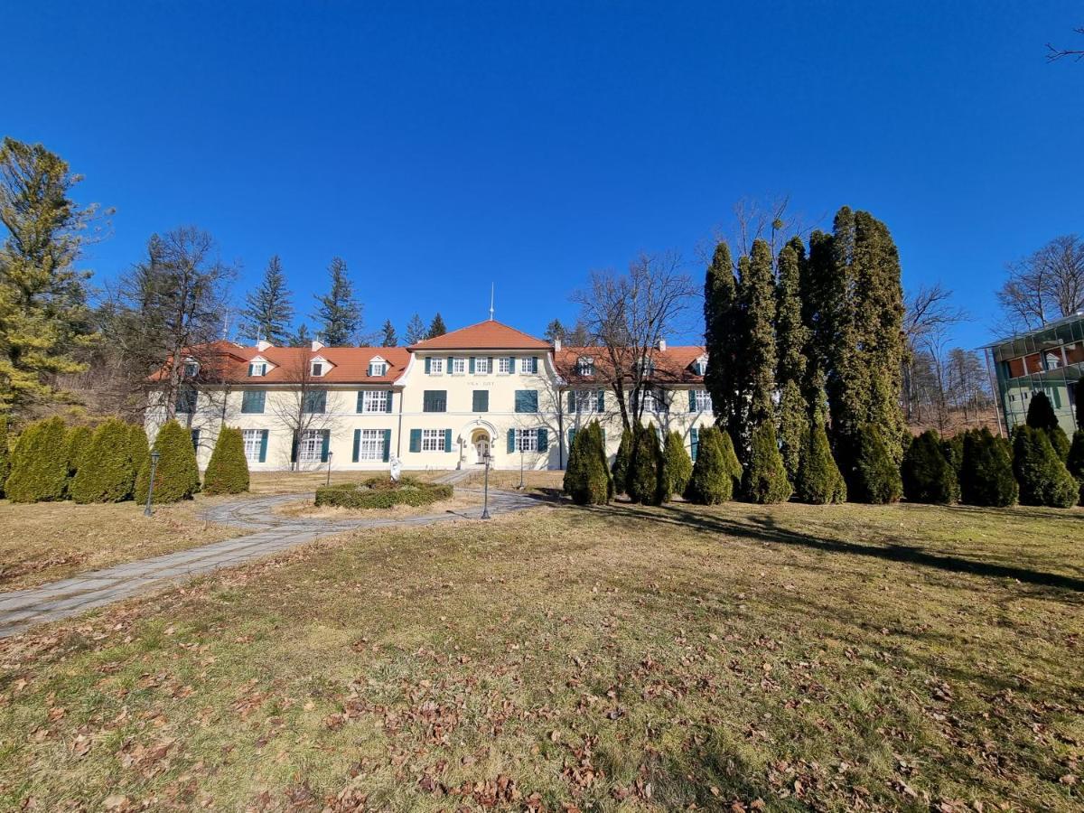 Apartma Vrtnica, Vila Golf Rogaška Slatina Екстериор снимка
